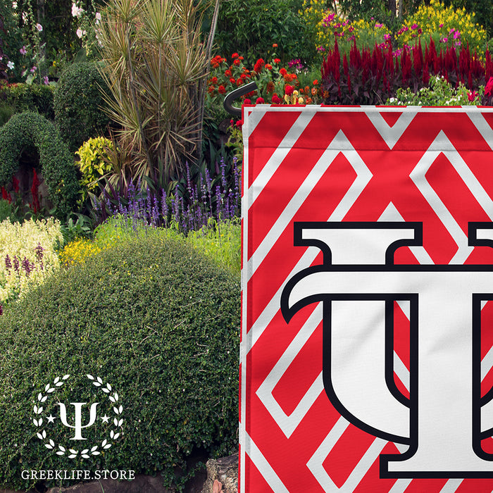 University of Tampa Garden Flags
