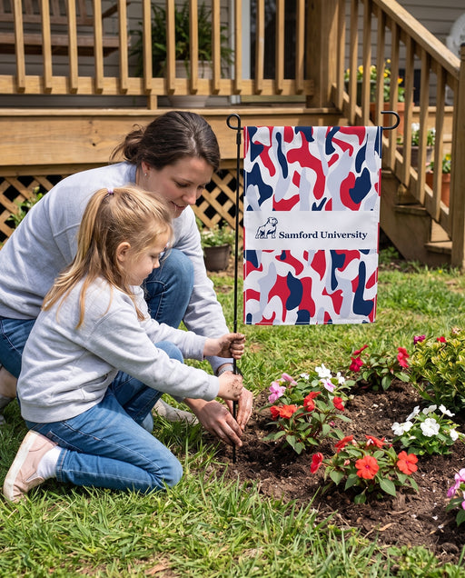 Samford University Garden Flags — lifestyle scene