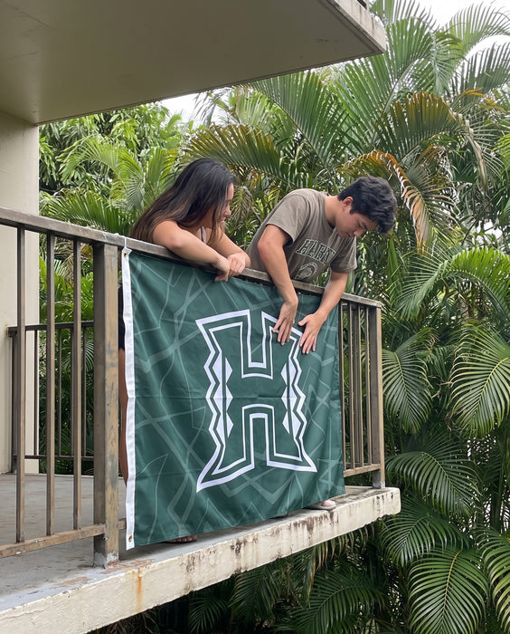 University of Hawaii MANOA Flags and Banners — lifestyle scene